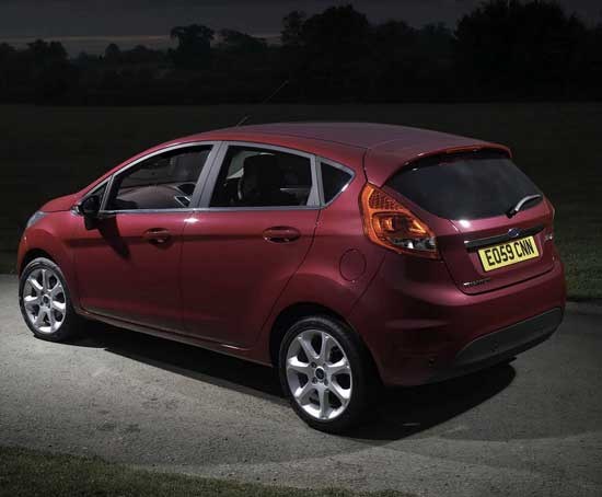 ford fiesta titanium 2010