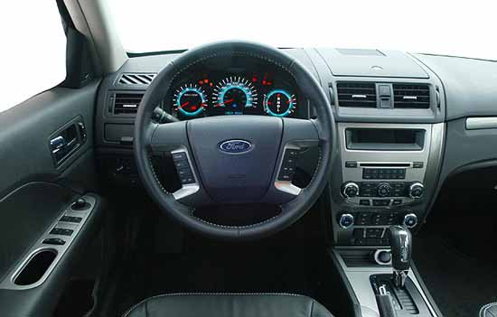 interior do ford fusion 2.5 2010