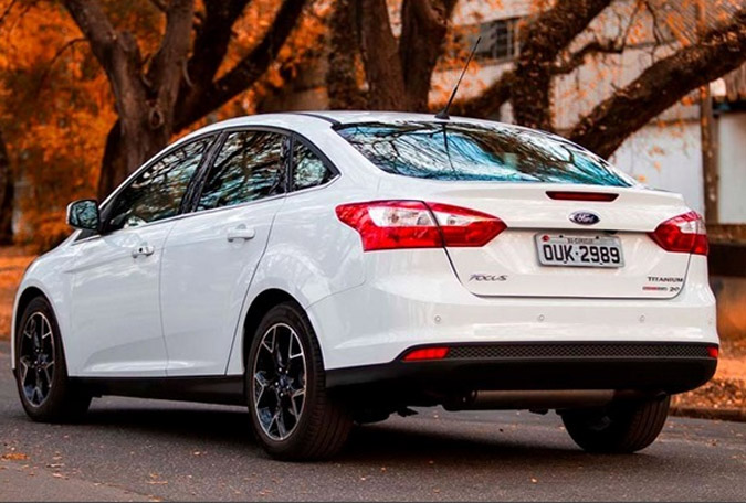 novo focus sedan 2014