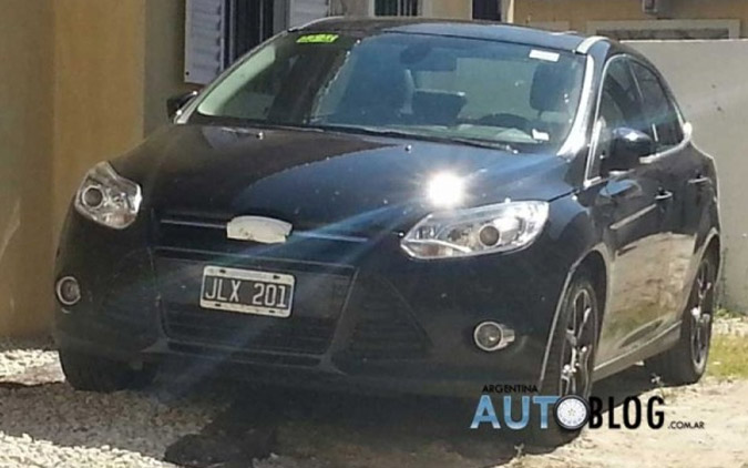 novo focus hatch 2014