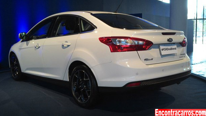 novo focus sedan 2014 brasil