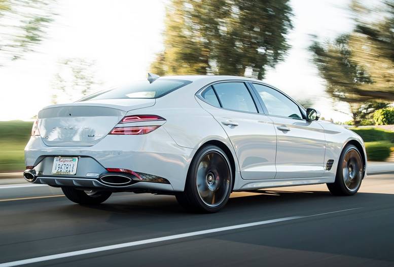 genesis g70 2022 rear view traseira