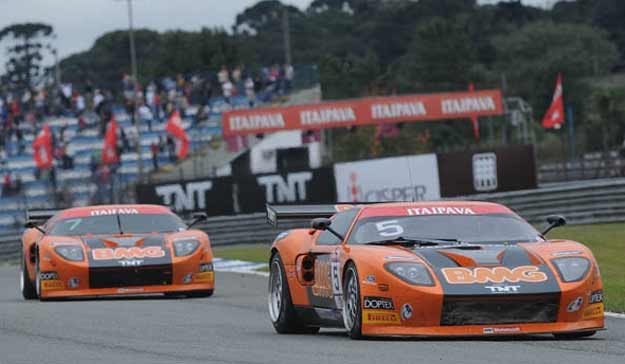 itapava gt brasil largada curitiba 2010 ford gt V.Brito M.Stumpf