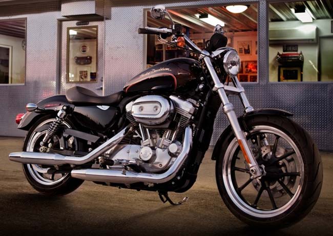 harley davidson xl 883 superlow 2011