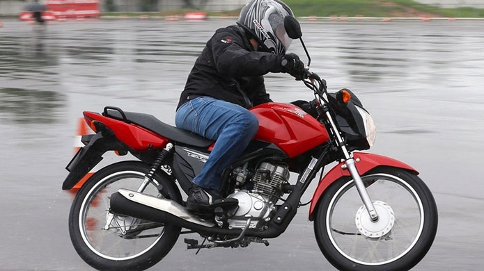 nova honda cg fan 125 vermelha