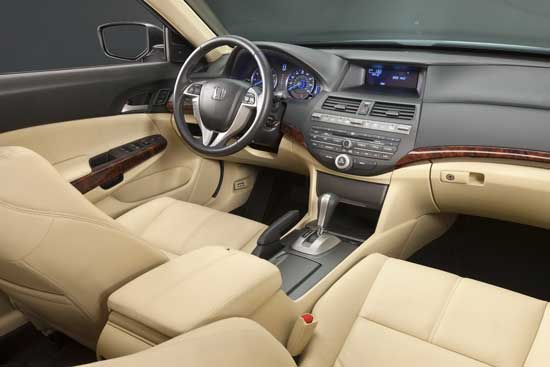 interior honda accord crosstour