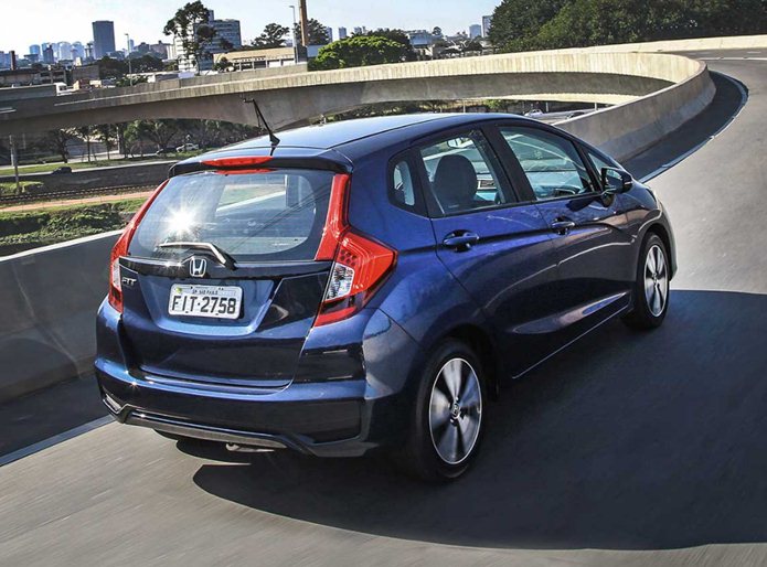 honda fit 2018 traseira