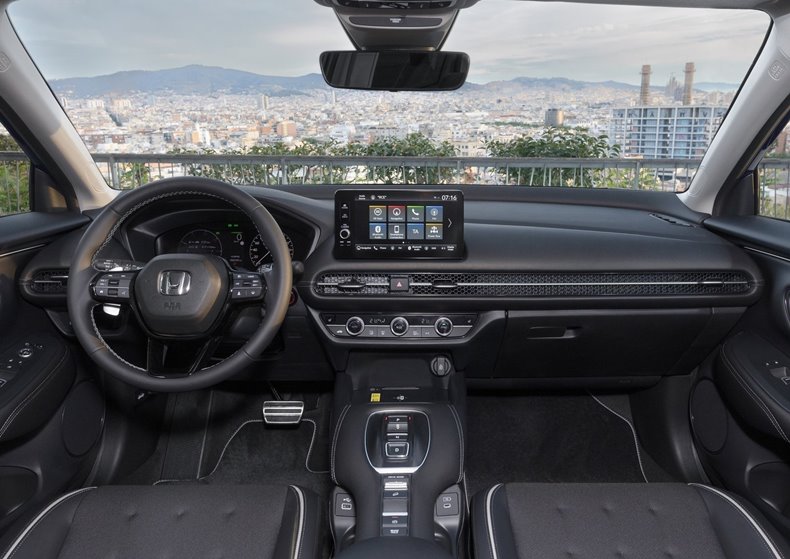 honda zr-v interior