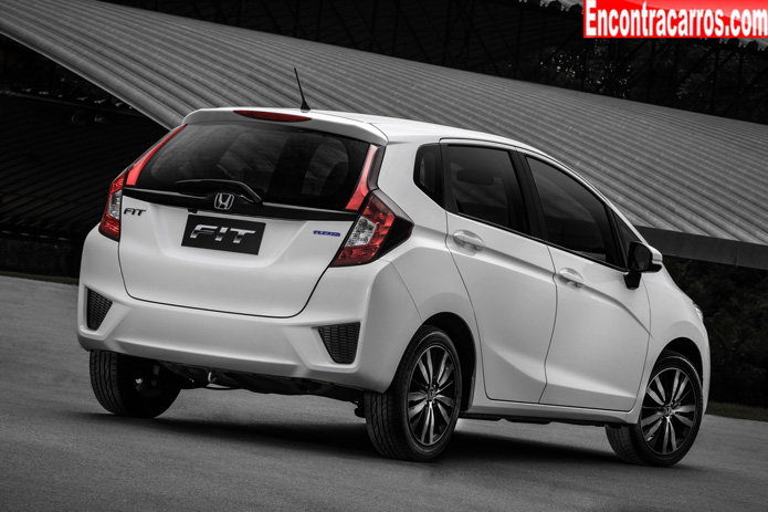 novo honda fit traseira