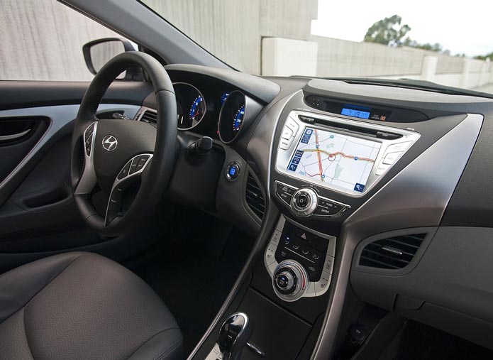 novo hyundai elantra interior