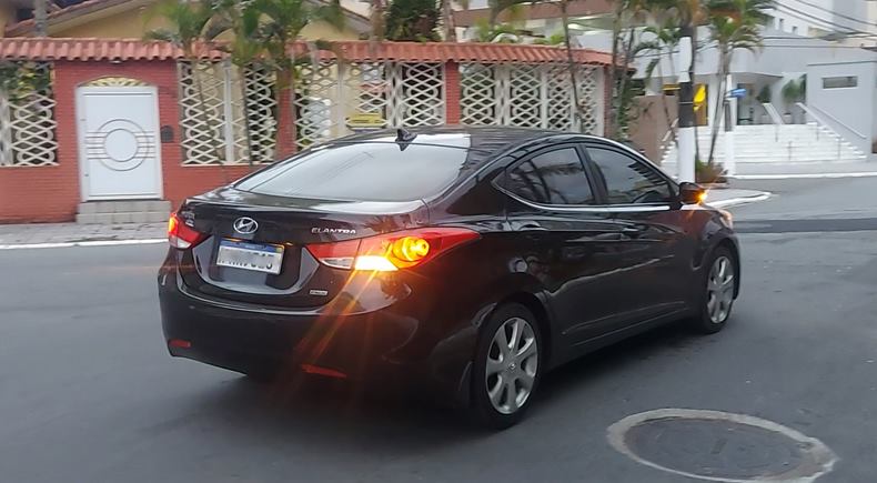 hyundai elantra 2011 2012 2013 e 2014 traseira