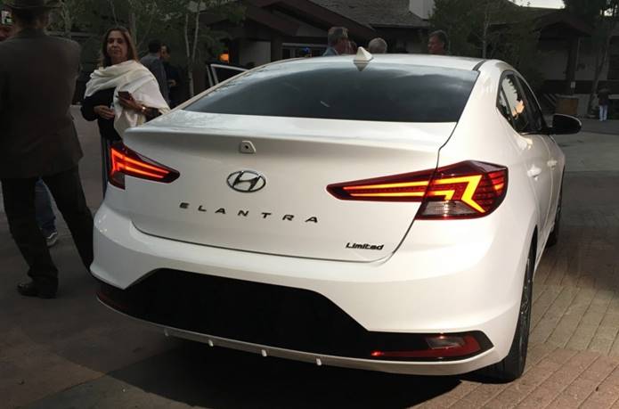 novo elantra 2020