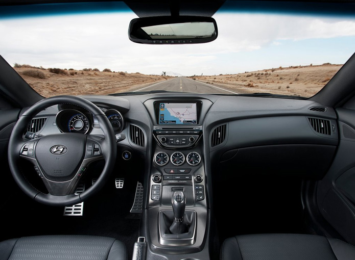 interior hyundai genesis 2013