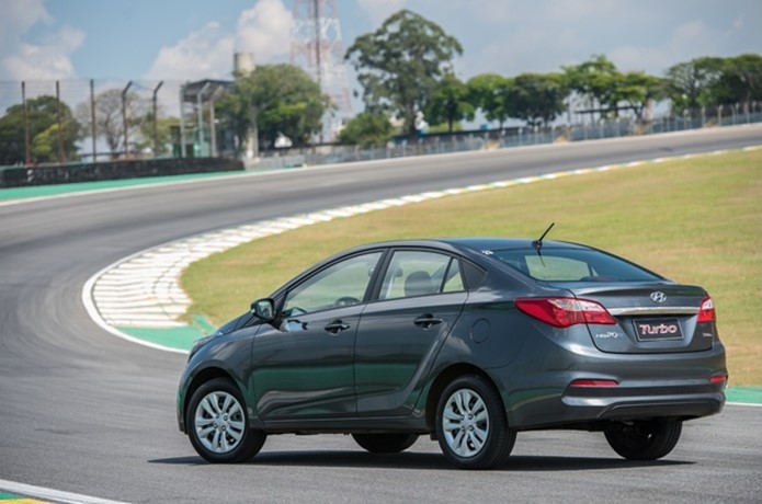 hyundai hb20 s 2018 traseira