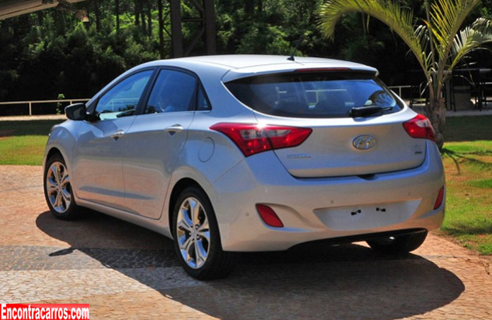 novo hyundai i30 brasil traseira