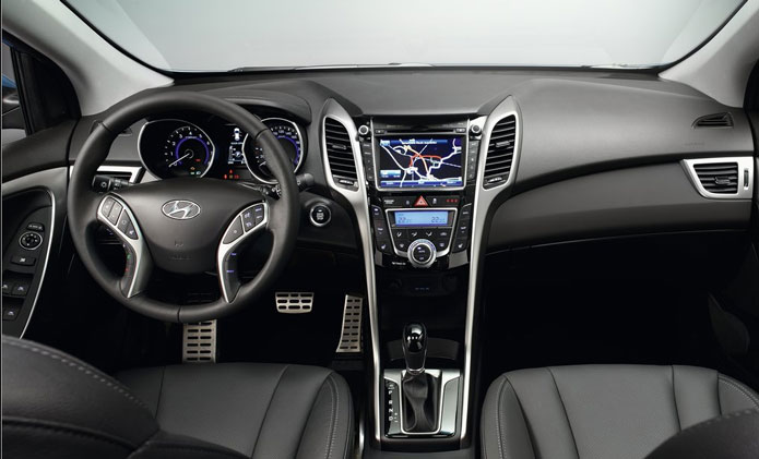 hyundai i30 wagon interior