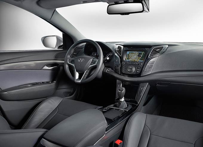 interior hyundai i40