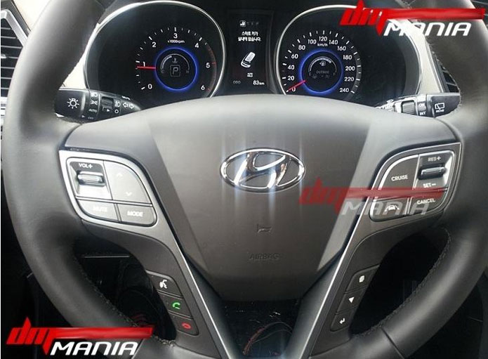 hyundai santa fe 2013 interior