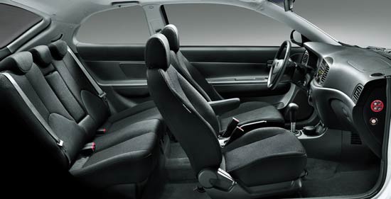 interior hyundai accent 2010