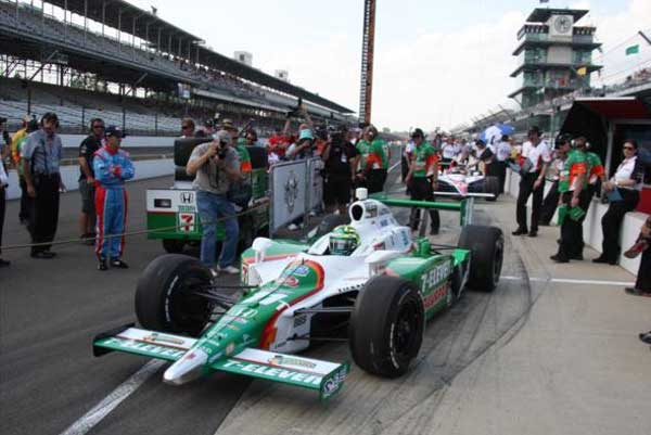 indy 500 2010 tony kanaan