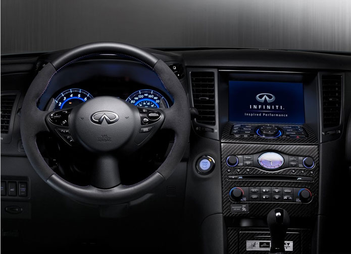 infiniti fx sebastian vettel interior