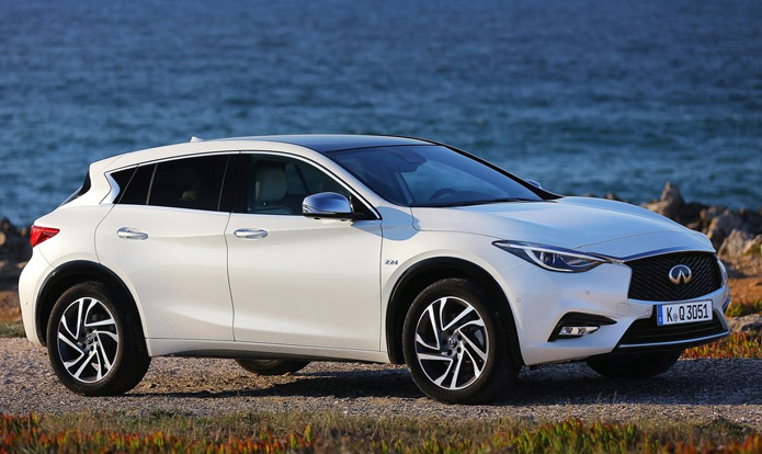 infiniti q30