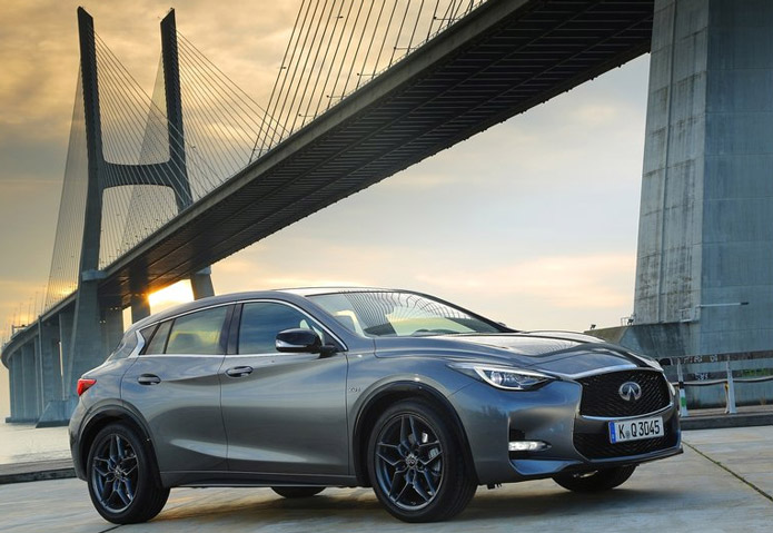 infiniti q30 2016