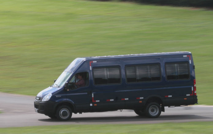 iveco daily minibus