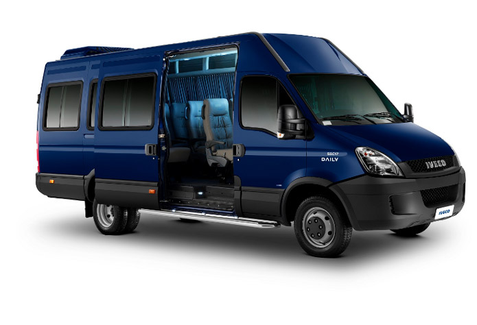 iveco daily minibus van passageiro 2017