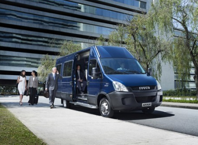 iveco daily minibus 2013