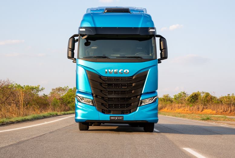 novo iveco s-way 2023