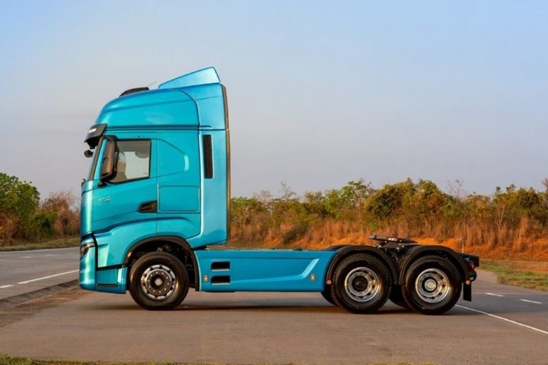 novo iveco s-way 2023