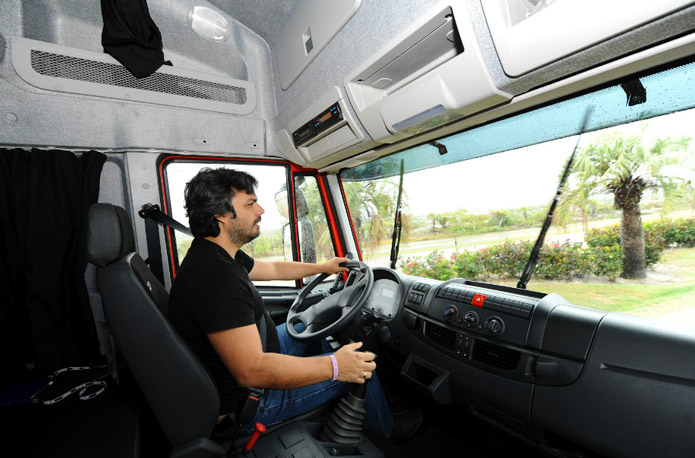 interior iveco tector