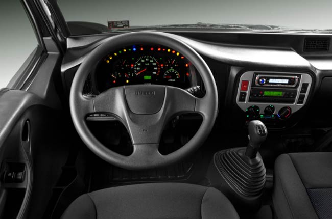 interior painel novo iveco vertis