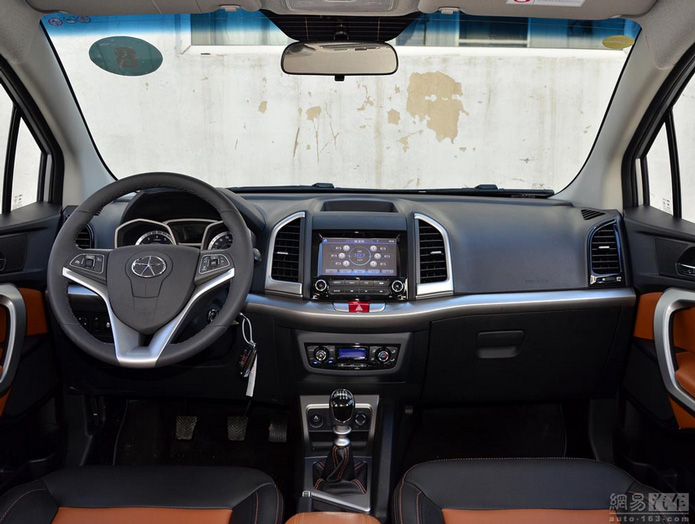 jac t4 interior