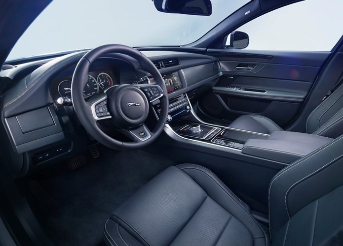 jaguar xf 2016 interior