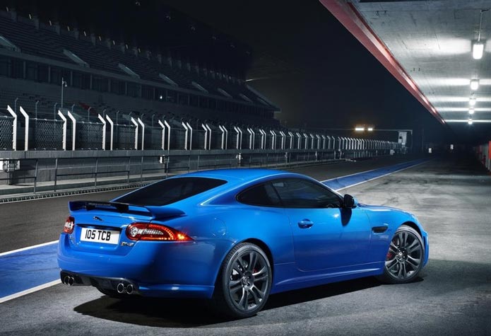 jaguar xkr s 2011 traseira