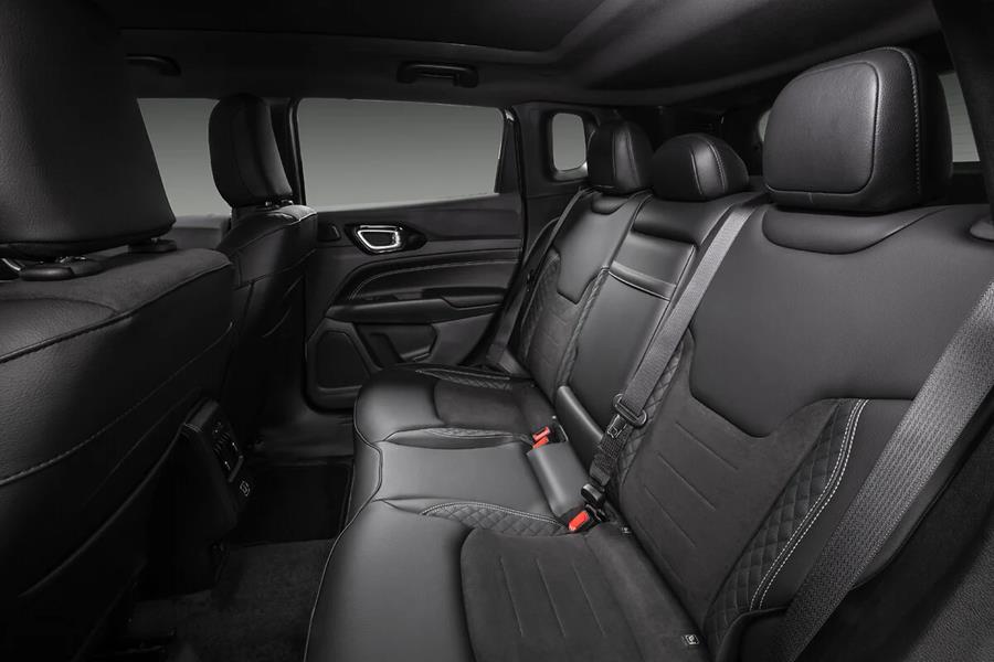 jeep compass 2025 interior banco traseiro