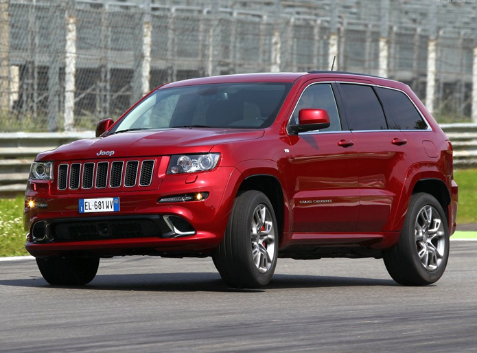 novo grand cherokee srt8