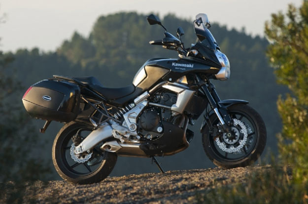Kawasaki Versys Tourer chega por R$ 32.990 2 kawasaki versys tourer 2011