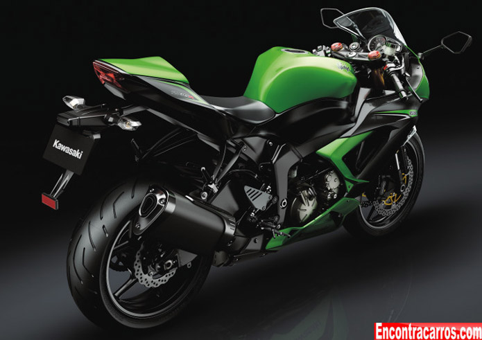 kawasaki zx-6r 636