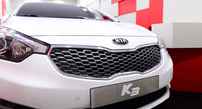 novo kia cerato 2013 2014 traseira