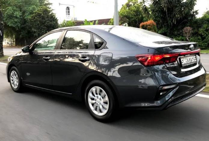 kia cerato 2020 lateral traseira