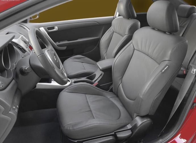 interior kia cerato koup