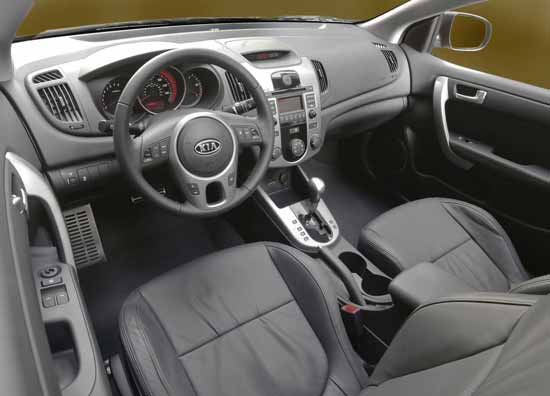 interior kia cerato 