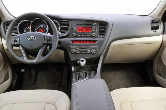 interior kia optima