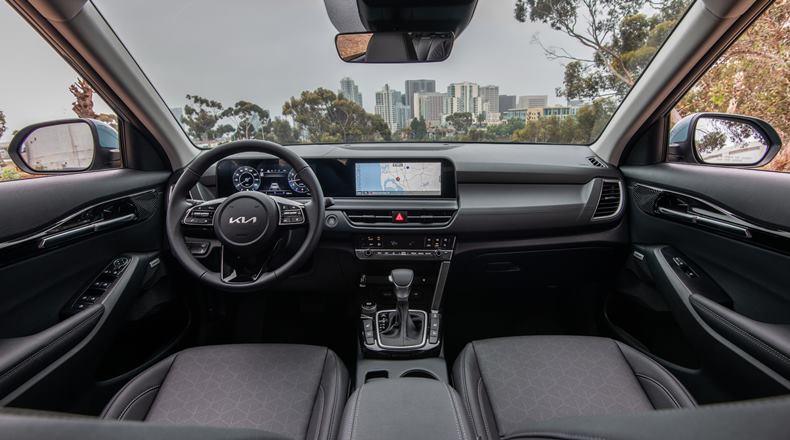 kia seltos 2024 interior