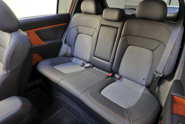 kia sportage 2011 interior traseira / interior rear