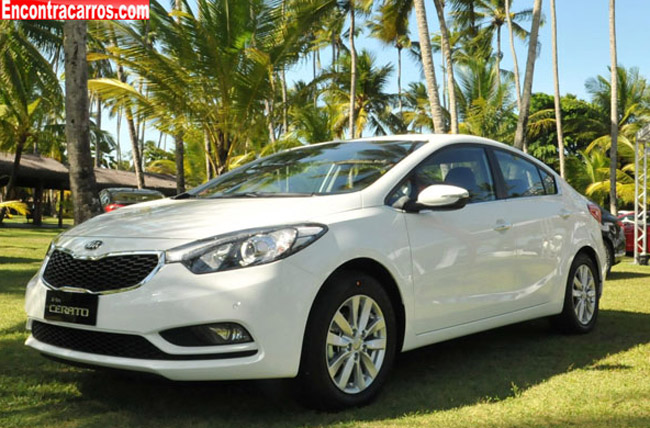 novo kia cerato 2013 branco