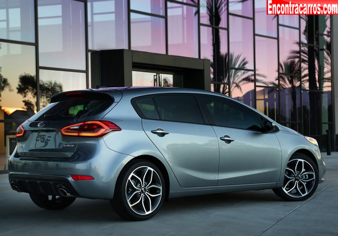 kia cerato hatch 2014